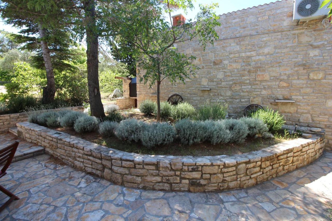 Stone House Skrivena Villa Pridraga Exterior photo